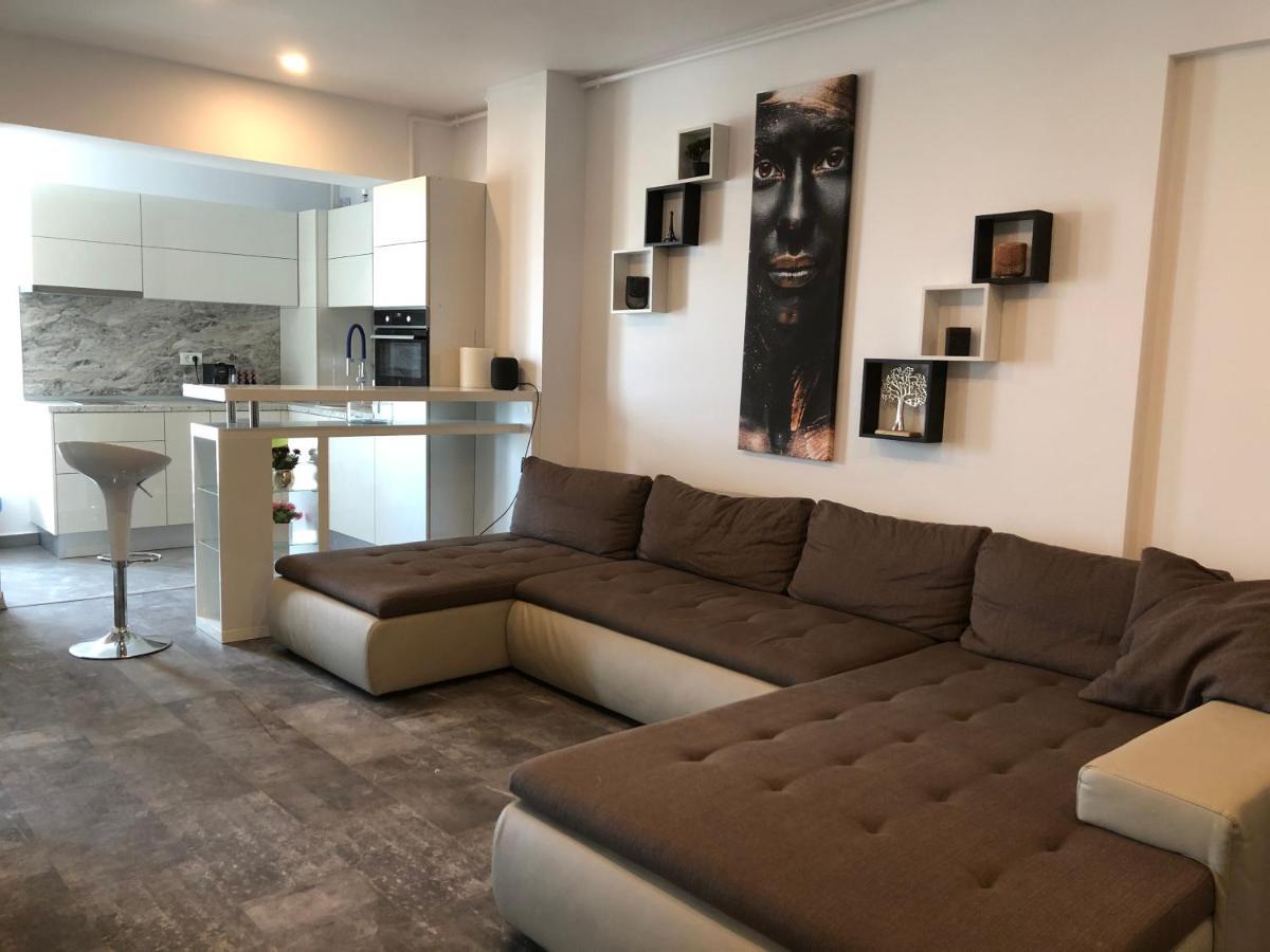 Luxury Westpark 2 Residence Lake View W6 Bucharest Exterior photo