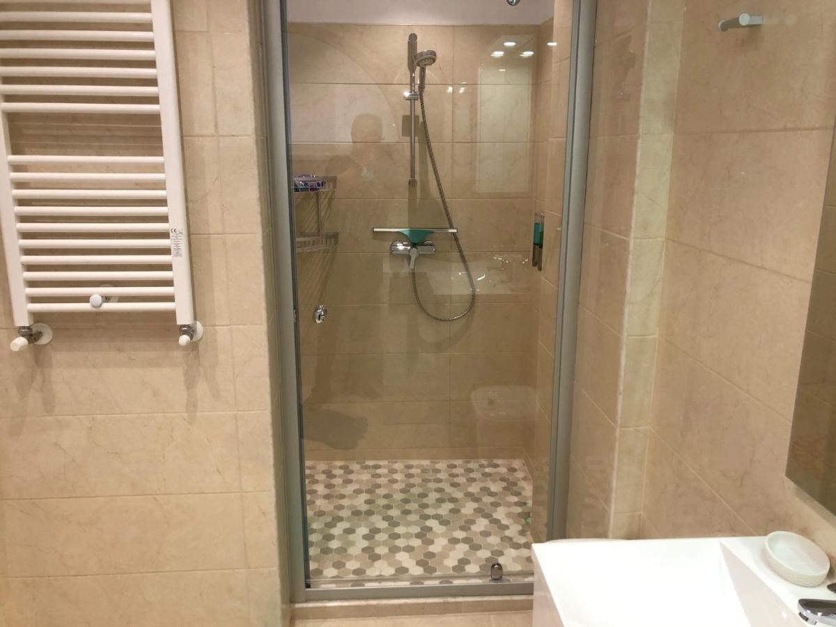 Luxury Westpark 2 Residence Lake View W6 Bucharest Exterior photo